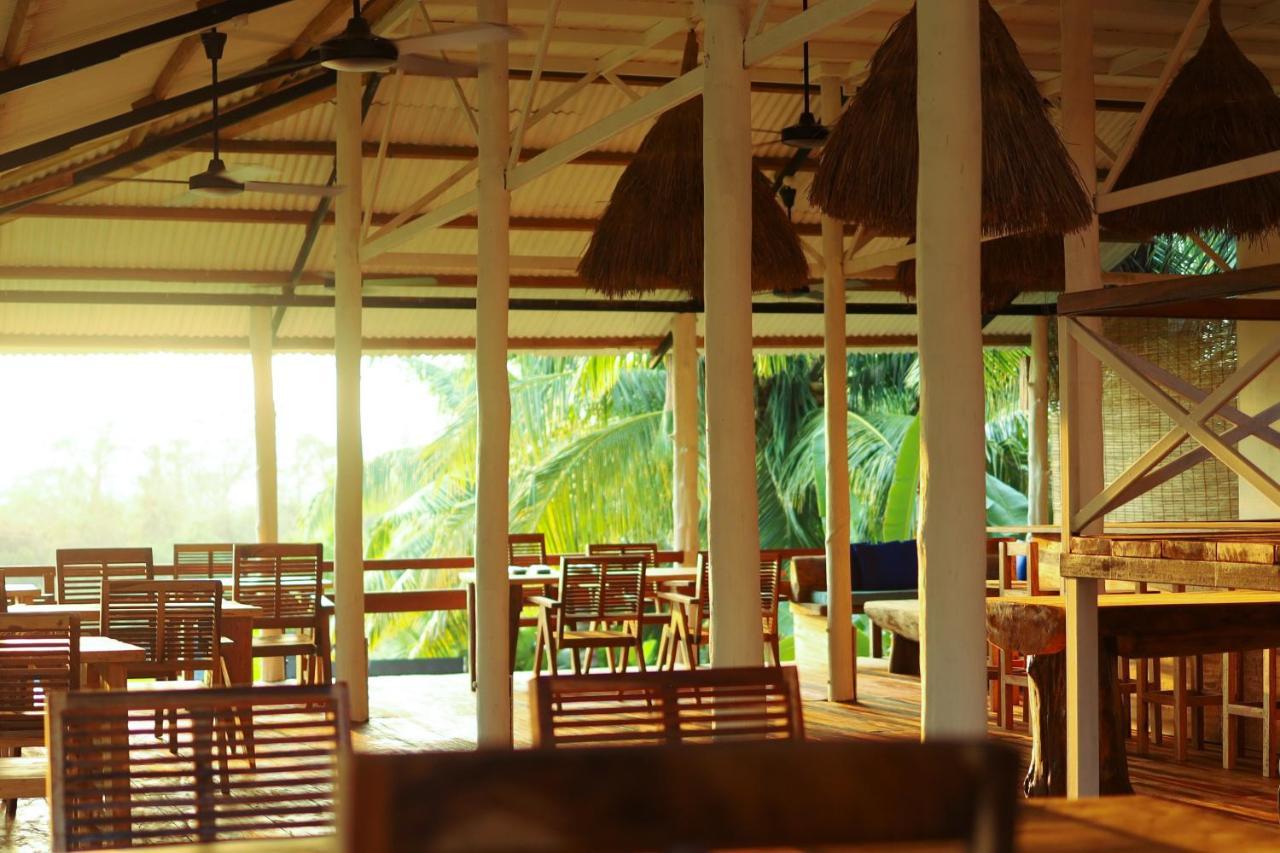 Satya Boutique Resort & Spa Vijay Nagar Beach Экстерьер фото